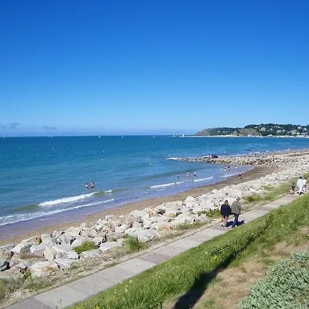 Superbe Appartement Neuf A Barneville Plage Exterior photo